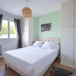 15 Min From Paris Apartament