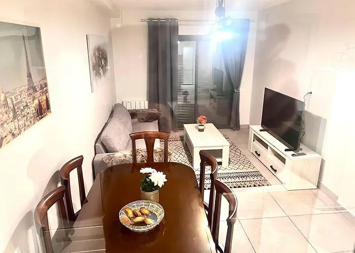 15 Min From Paris Appartement